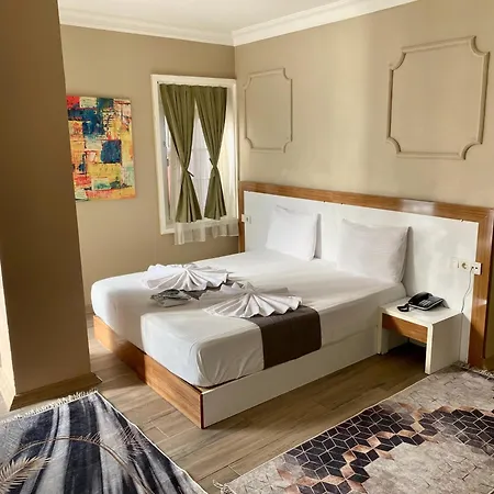 Airport Hotel 3*