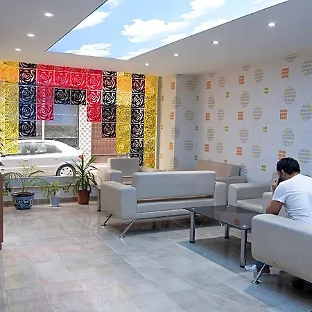 Airport Hotel 3*