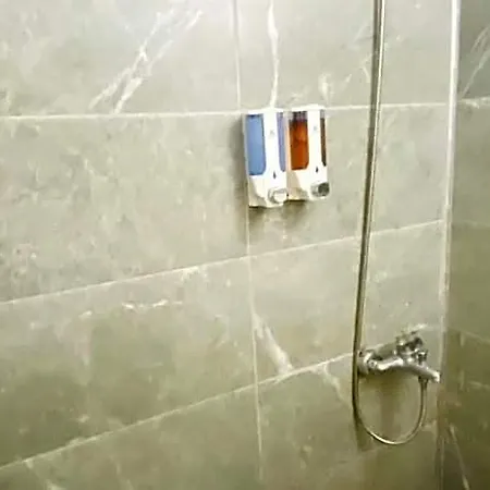 Airport Hotel 3*